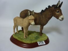 Border Fine Arts sculpture `Donkey Jenny and Foal` H21.