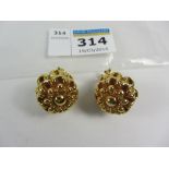 Pair of Chimento flower head ear-rings assay mark for Vicenza stamped 750 approx 8.