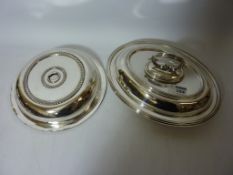 Walker & Hall silver-plated vegetable dish and cover,