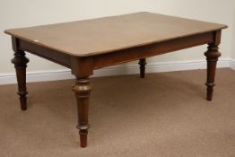 Edwardian oak dining table on turned base, 119cm x 175cm,