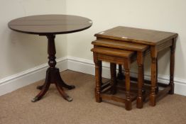 Medium oak nest of three tables (W52cm) and a mahogany drop leaf table Condition Report