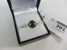 Grey pearl and diamond white gold ring hallmarked 9ct