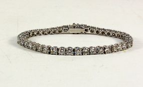 Diamond link tennis bracelet approx 8.