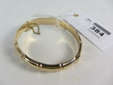 Hallmarked 9ct gold bamboo effect hinged bangle approx 11.