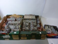 Toys/Models - Hornby model buildings in two boxes