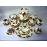 Comprehensive Royal Albert 'Old Country Roses' dinner and tea service - 12 place settings (lacking