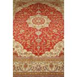 Persian Keshan design red and beige ground rug carpet,