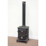 Coalbrookdale multi-fuel cast iron stove with flue, W41cm, D39cm,