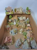 Collection of Lilliput Lane cottages including 'Harvest Holme' no.