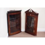 19th century mahogany wall hanging corner display cabinet, enclosed by single astragal glazed door,