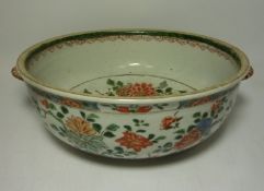 18th/19th century Chinese pottery bowl with famille vert decoration D28cm Condition