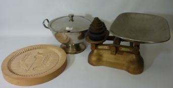 Vintage W & T Avery kitchen scales with weights,