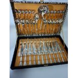 Canteen of silver-plated Kings Pattern cutlery - 12 place settings (boxed)