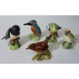 Beswick Stonechat and four other Beswick birds (5) Condition Report <a