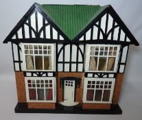 Mid-century dolls house H58cm with contents of period furniture Condition Report