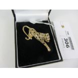 Gold leopard brooch set with diamond collar,