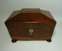 19th century rosewood sarcophagus shape tea caddy W22cm Condition Report <a
