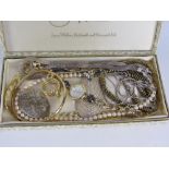 Collection of silver-gilt jewelllery all hallmarked or stamped 925 Condition Report