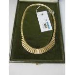 Gold graduating necklace maker's mark NK London 1975 hallmarked 9ct approx 33.