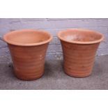 Pair of large terracotta plant pots Condition Report <a href='//www.