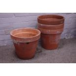 Four terracotta plant pots Condition Report <a href='//www.davidduggleby.