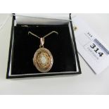 Opal set locket necklace hallmarked 9ct Condition Report <a href='//www.