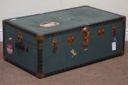 Vintage trunk with Cunard labels H 35 cm Condition Report <a href='//www.