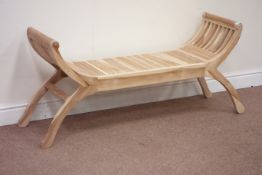 Curved x-framed solid teak bench, W121cm Condition Report <a href='//www.