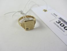 Diamond set signet ring hallmarked 9ct approx 4gm Condition Report <a
