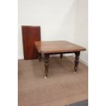 Victorian mahogany telescopic dining table with leaf, raised on turned reeded legs, H74cm,