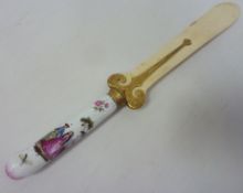 Porcelain handle paper knife with ivory blade probably 18th Century,