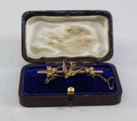 Edwardian seed pearl set Swallow bar brooch stamped 15 Condition Report <a