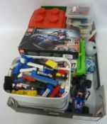 Assortment of Lego in one box Condition Report <a href='//www.davidduggleby.