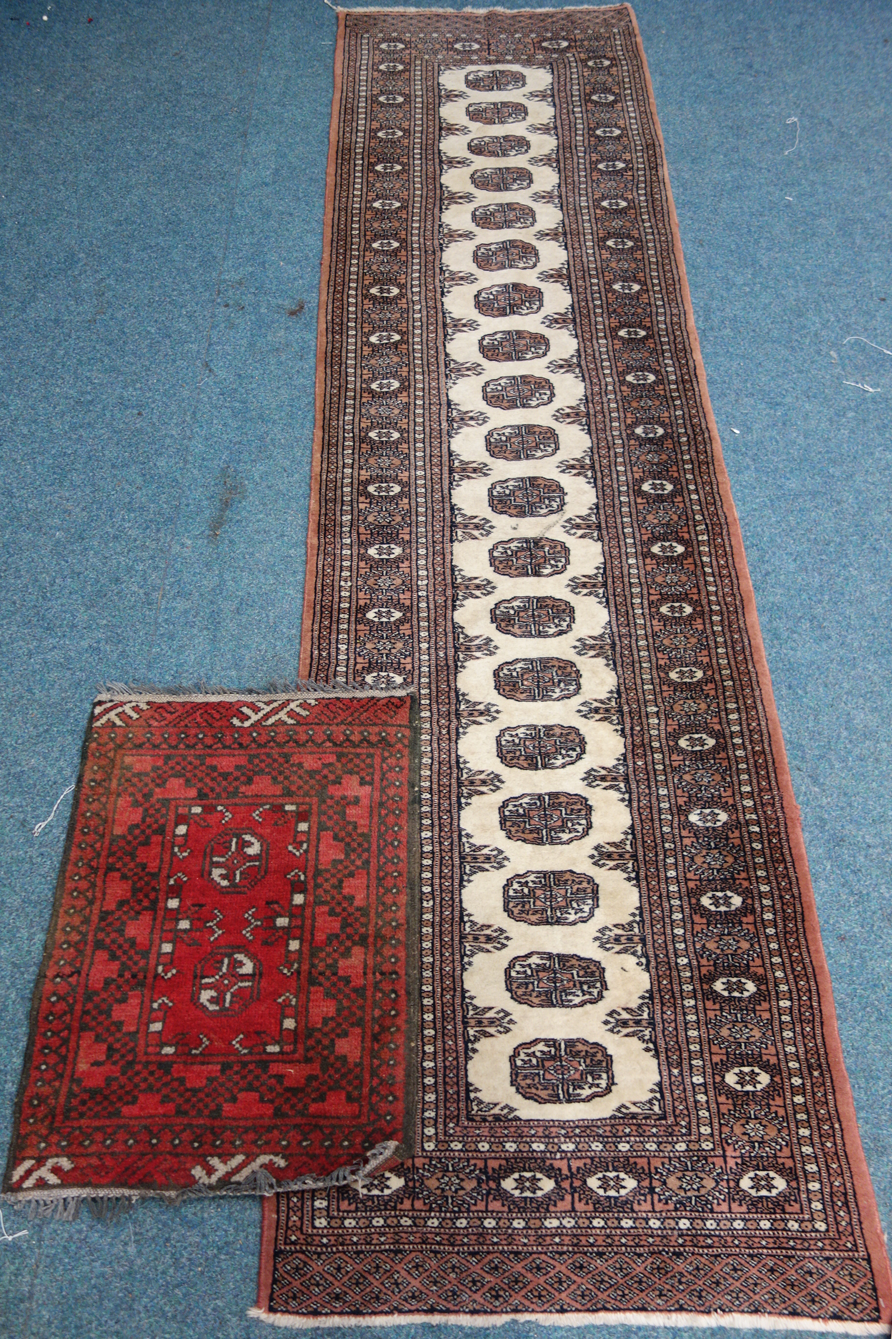 Persian Bokhara design beige and peach ground runner rug and mat Condition Report