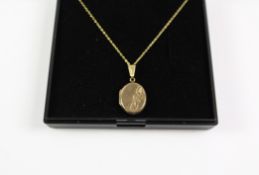 Hallmarked 9ct gold locket on chain stamped 925 Condition Report <a href='//www.