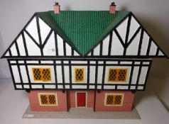 Two storey dolls house, H62cm Condition Report <a href='//www.davidduggleby.