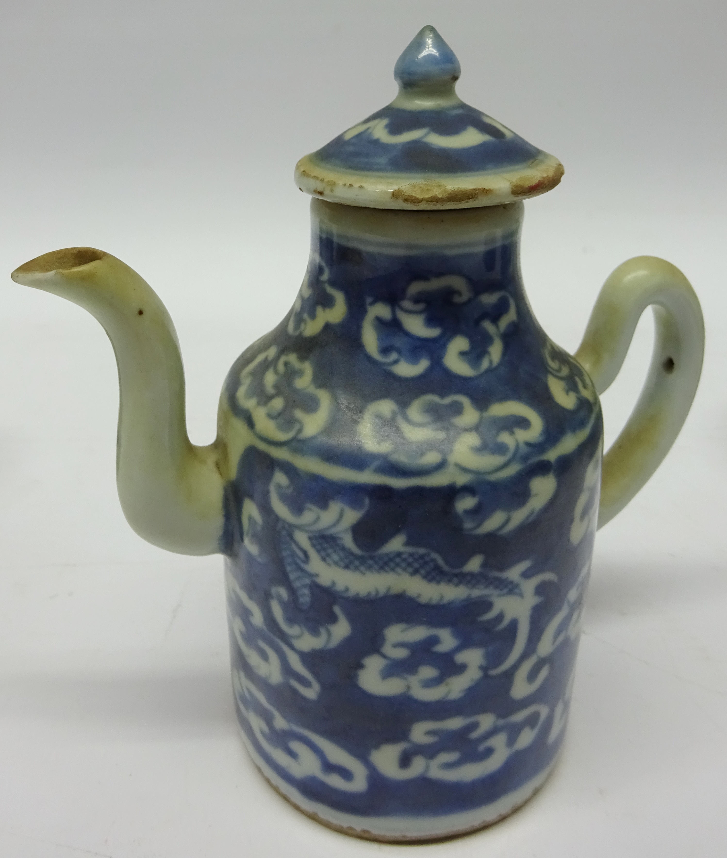 18th and 19th Century Chinese blue and white teapots, ginger jar, - Image 5 of 7