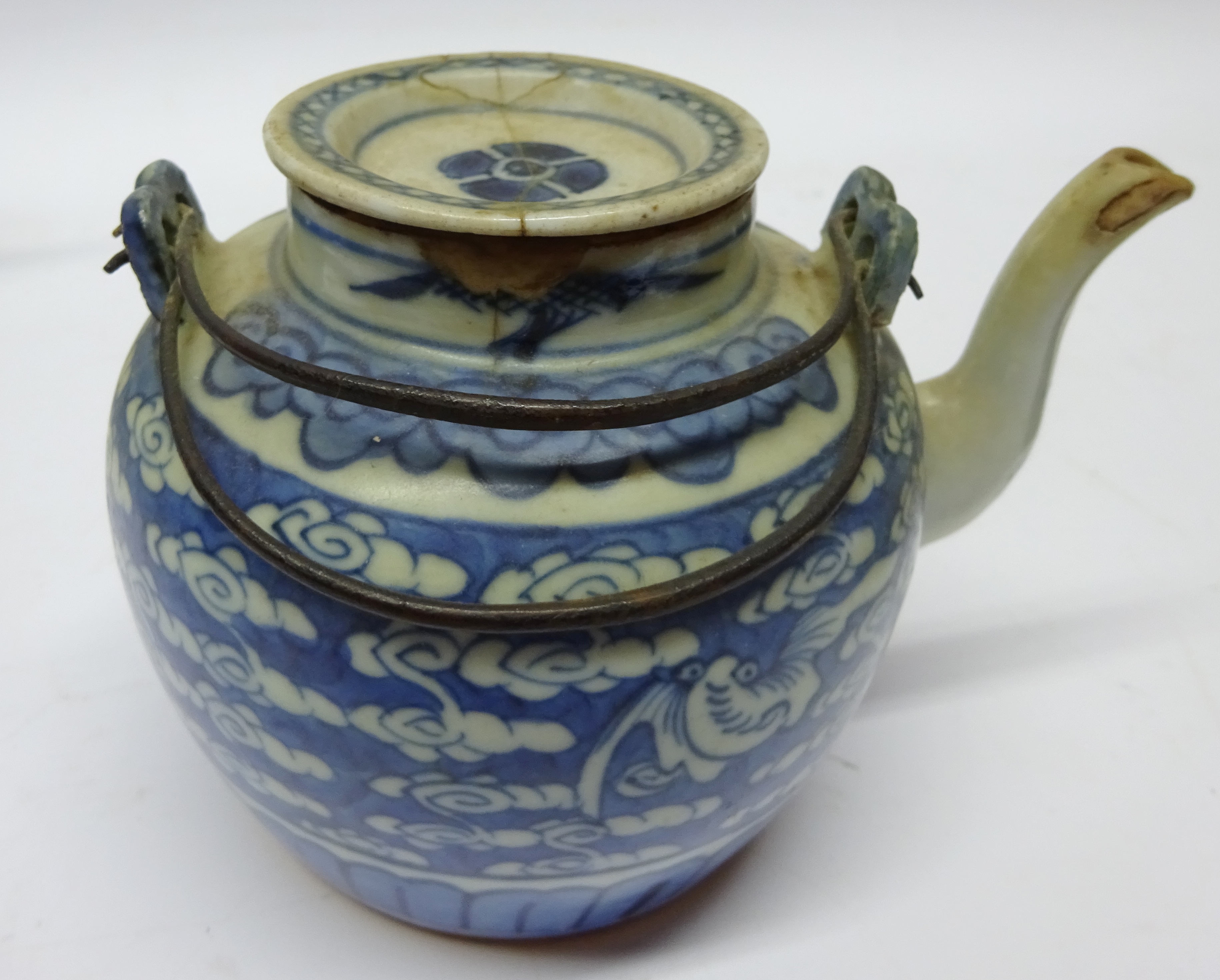 18th and 19th Century Chinese blue and white teapots, ginger jar, - Image 2 of 7