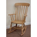 Beech farmhouse rocking chair Condition Report <a href='//www.davidduggleby.