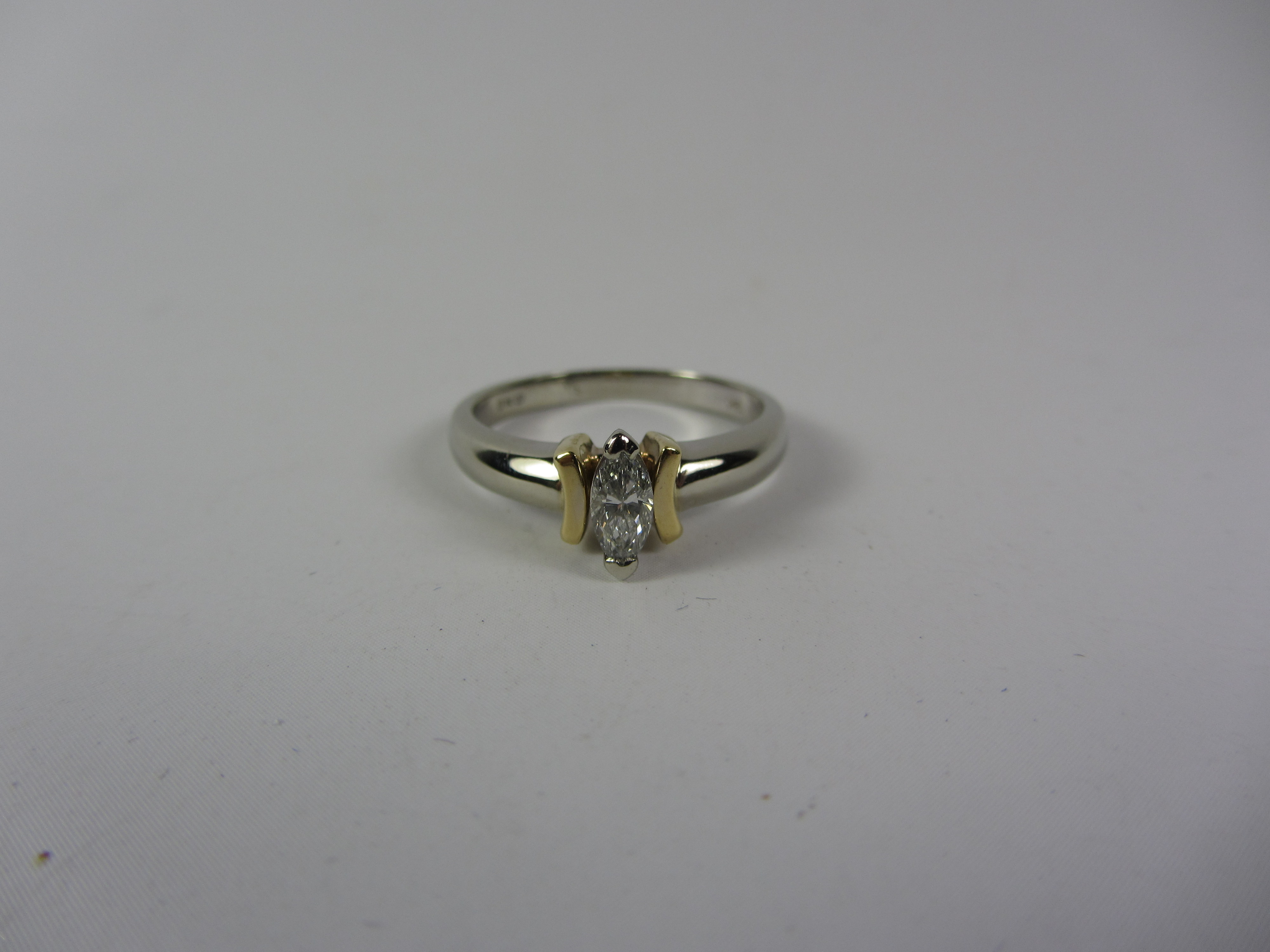 Modern diamond white and yellow gold ring hallmarked 18ct Condition Report <a