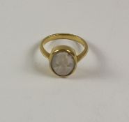 Gold cameo ring tested to 18ct approx 5gm Condition Report <a href='//www.