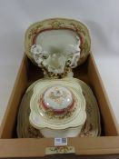 Cauldon China comprehensive dinner service Condition Report <a href='//www.
