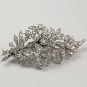 Early 20th century multi-stone diamond floral spray brooch platinum set 7cm overall 17.