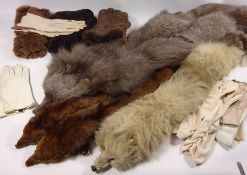 Clothing & Accessories - Three fur stoles and Vintage fur and leather gloves Condition