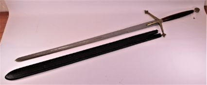 Replica Medieval Broad sword, 99cm steel blade, brass quillon and pommel with hardwood grip,