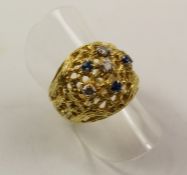 18ct gold diamond and sapphire set filligree ring approx 9.