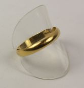 18ct gold band hallmarked approx 4.6gm Condition Report <a href='//www.