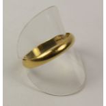 18ct gold band hallmarked approx 4.6gm Condition Report <a href='//www.