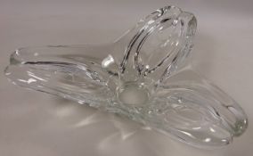 French art glass centre piece Condition Report <a href='//www.davidduggleby.