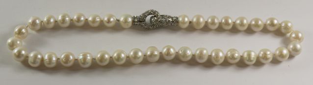 South Sea pearl necklace with magnetic crystal clasp Condition Report <a